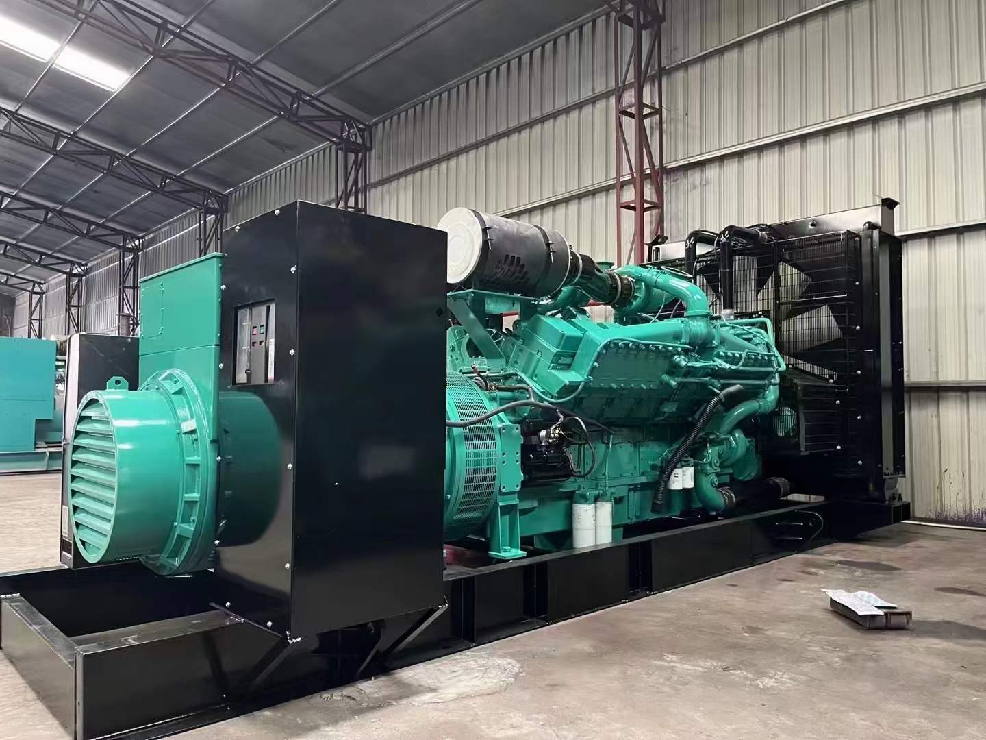 连江如何降低 800kW 柴油发电机输出电流的波动？